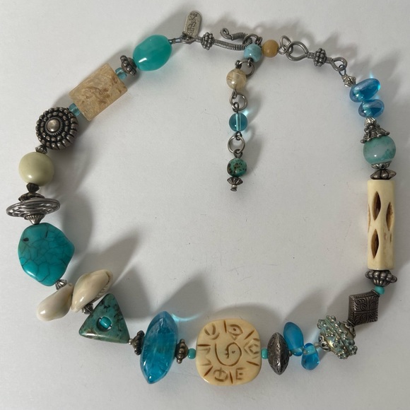 Otreska Vintage Glass Beaded Necklace 16 Inch - Picture 2 of 11